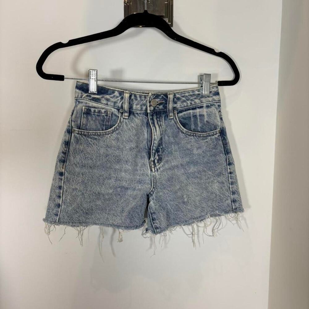 Pacsun denim mom shorts SZ 24 - Picture 2 of 4